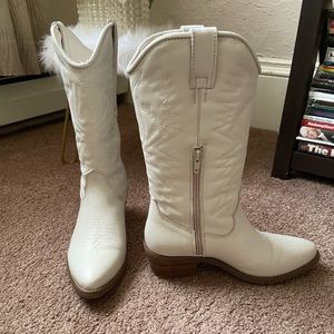 Steve madden Hayward white leather boots